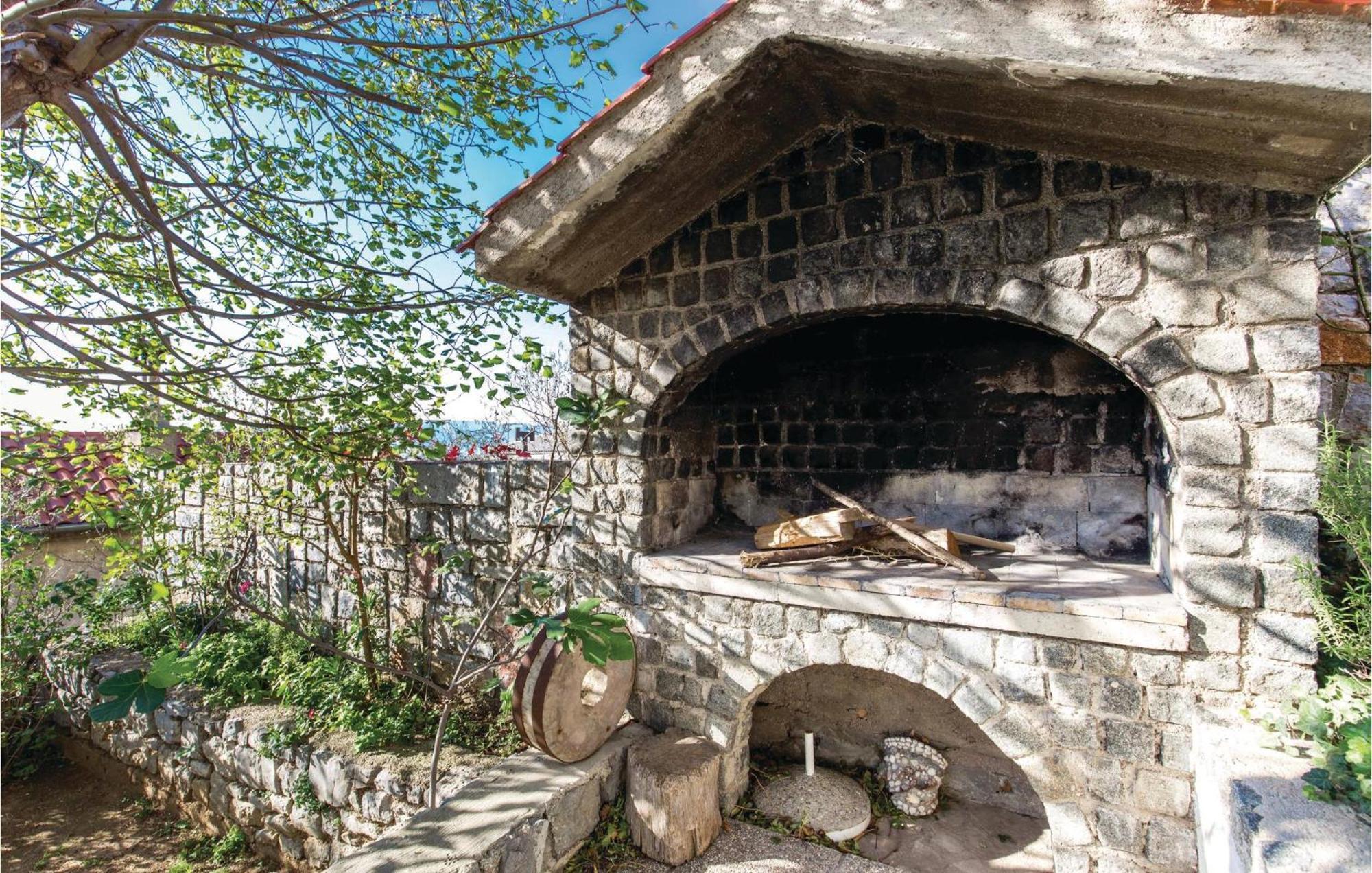 Nice Apartment In Senj With Ethernet Internet Exteriör bild