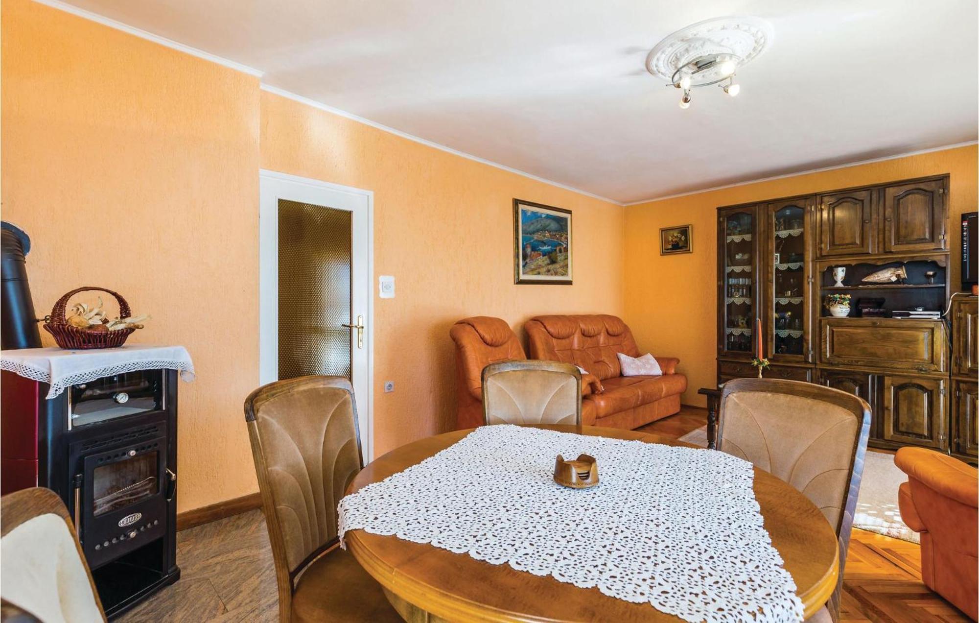 Nice Apartment In Senj With Ethernet Internet Exteriör bild